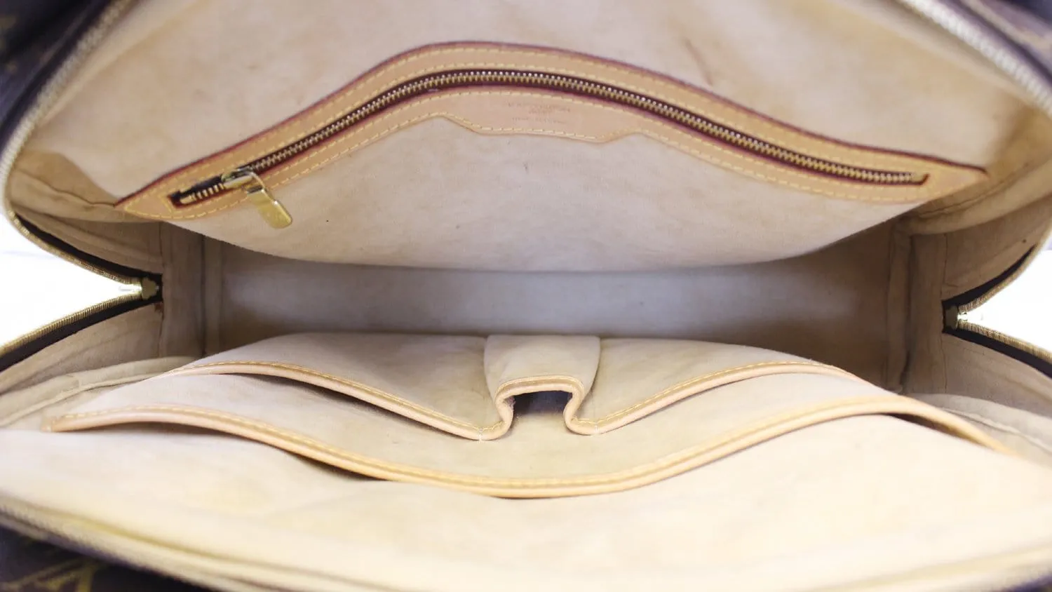 LOUIS VUITTON Monogram Canvas Rivoli Briefcase Satchel Bag