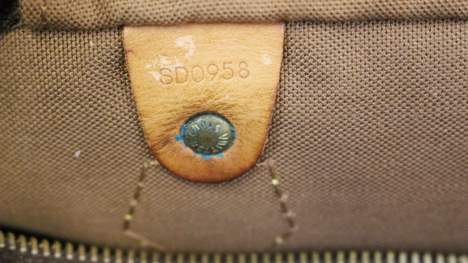 LOUIS VUITTON Monogram Canvas Speedy 30 Satchel Bag