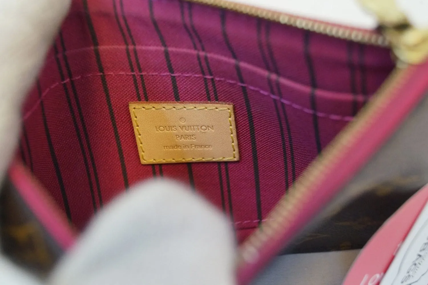 LOUIS VUITTON Monogram Neverfull PM Pochette Wristlet Clutch