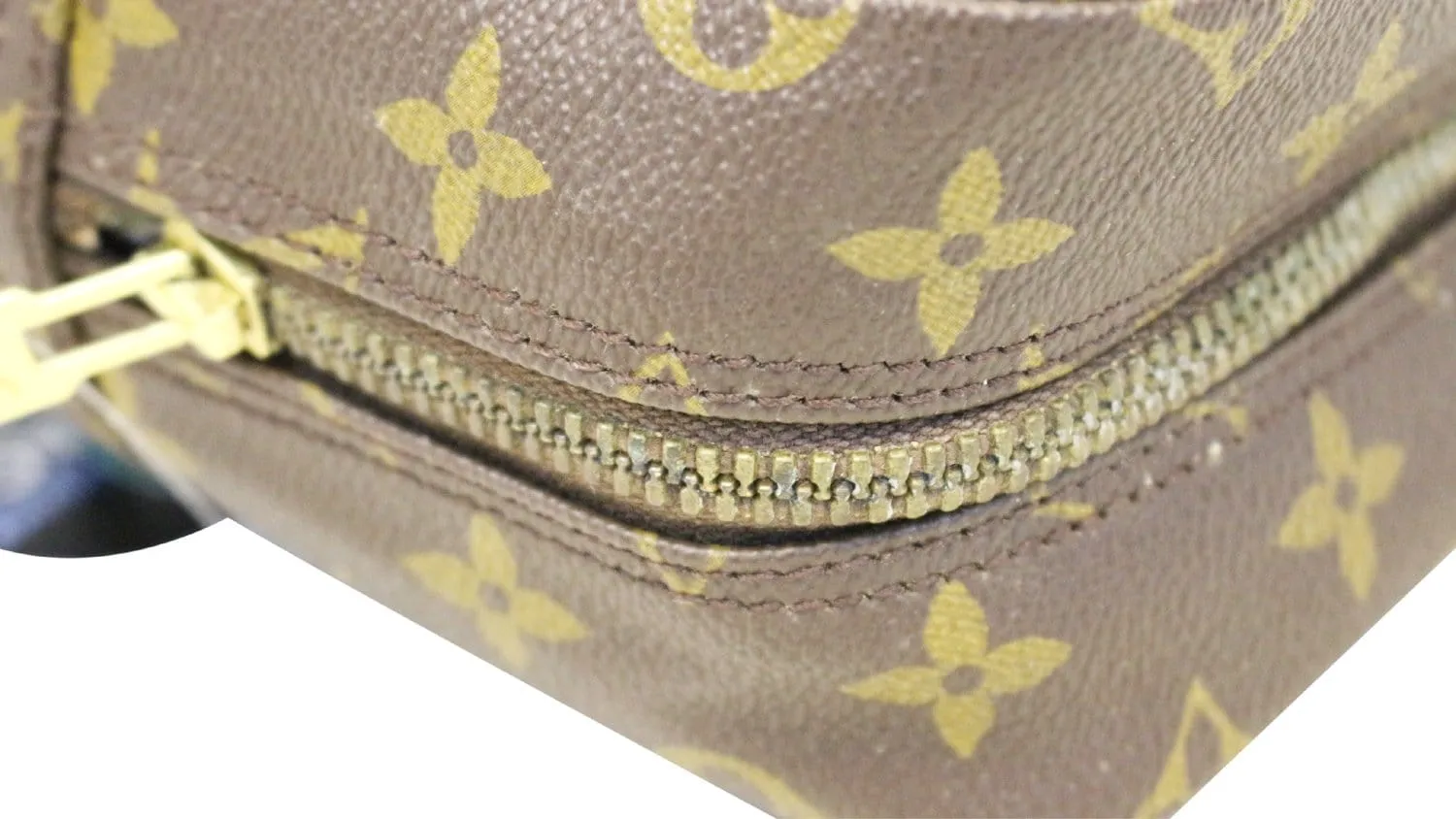 LOUIS VUITTON Monogram Trousse Toilette 28 Clutch Pouch