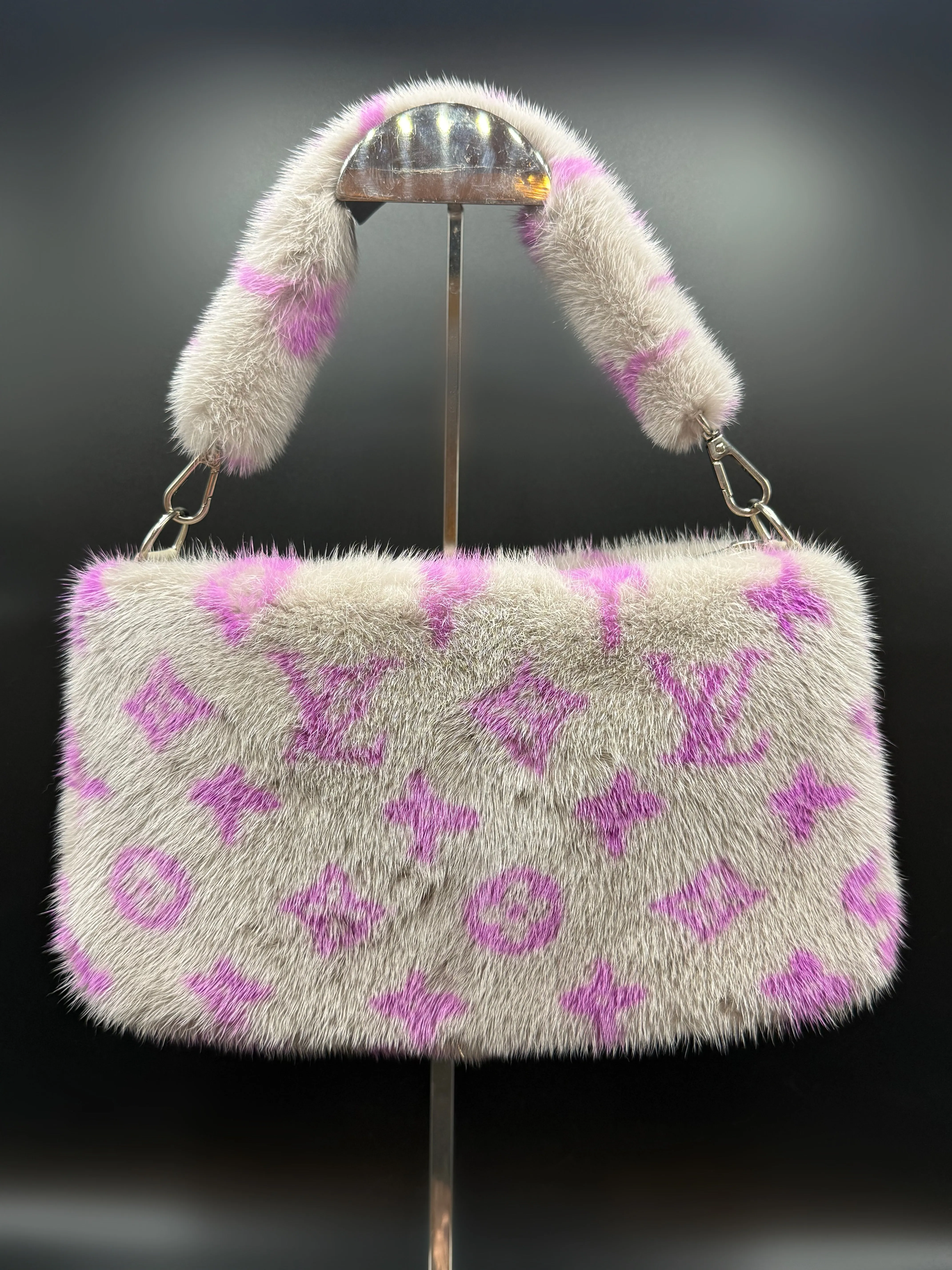 Mink Pochette
