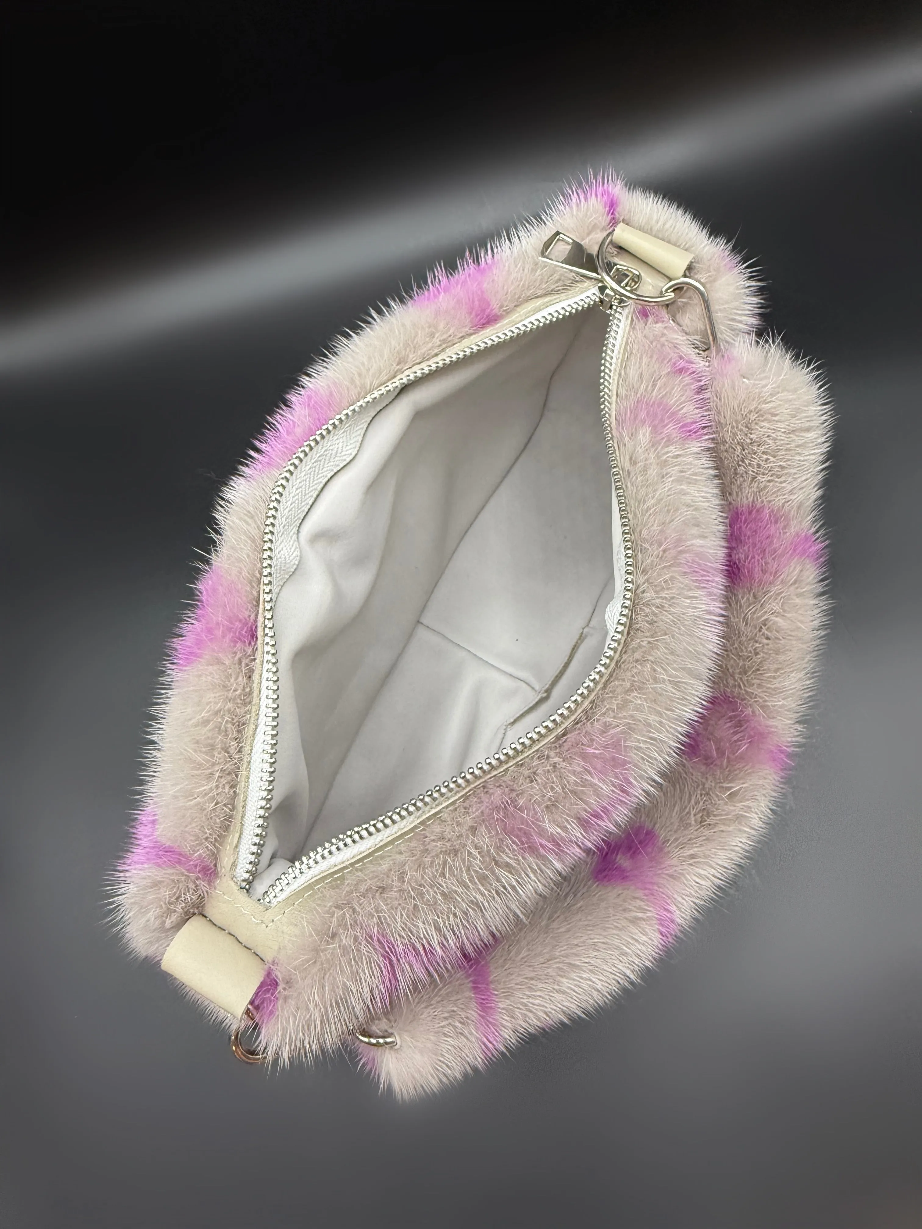 Mink Pochette