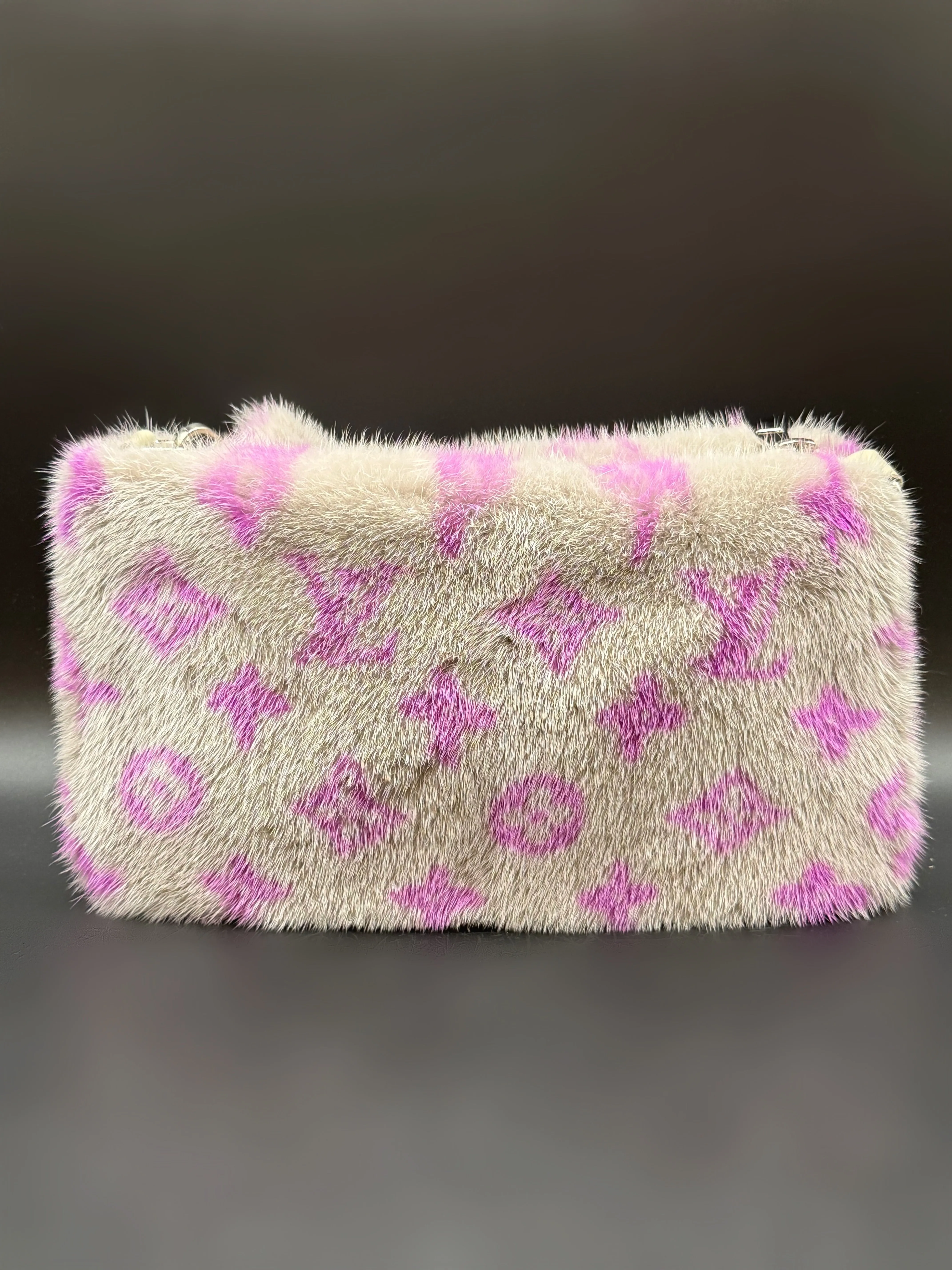 Mink Pochette