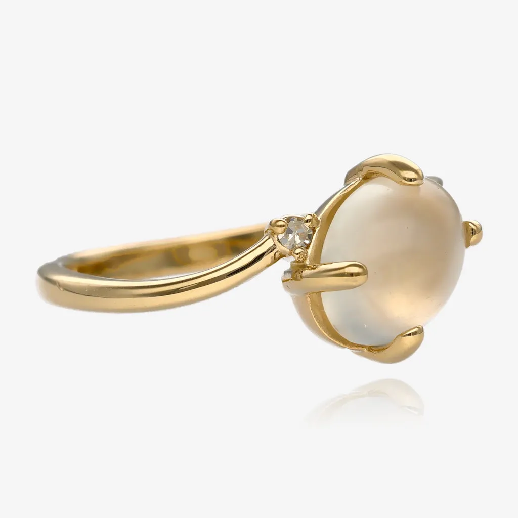 Moonstone Shimmer Yellow Gold Ring