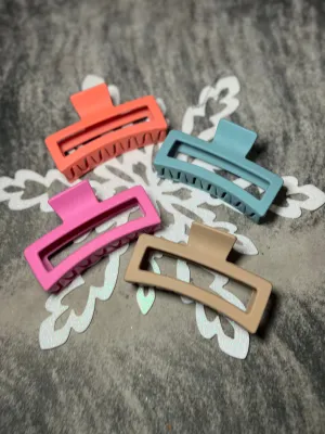 Rectangular claw clip