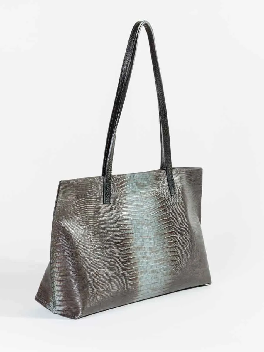 resort shopper - atlantis lizard