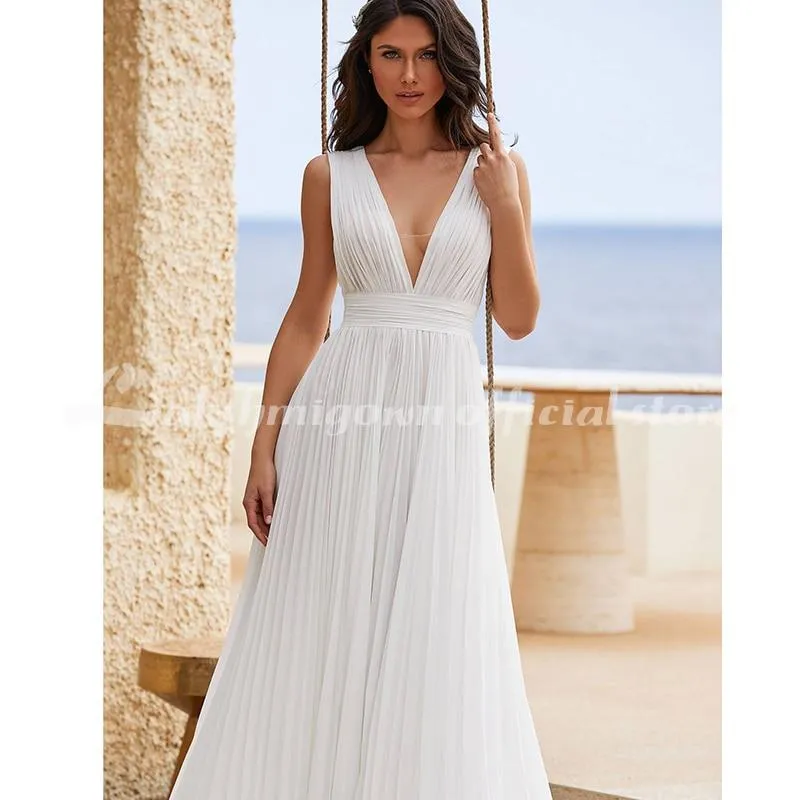 Roycebridal Simple Chiffon Wedding Dress With Pleats V-Neck Simple
