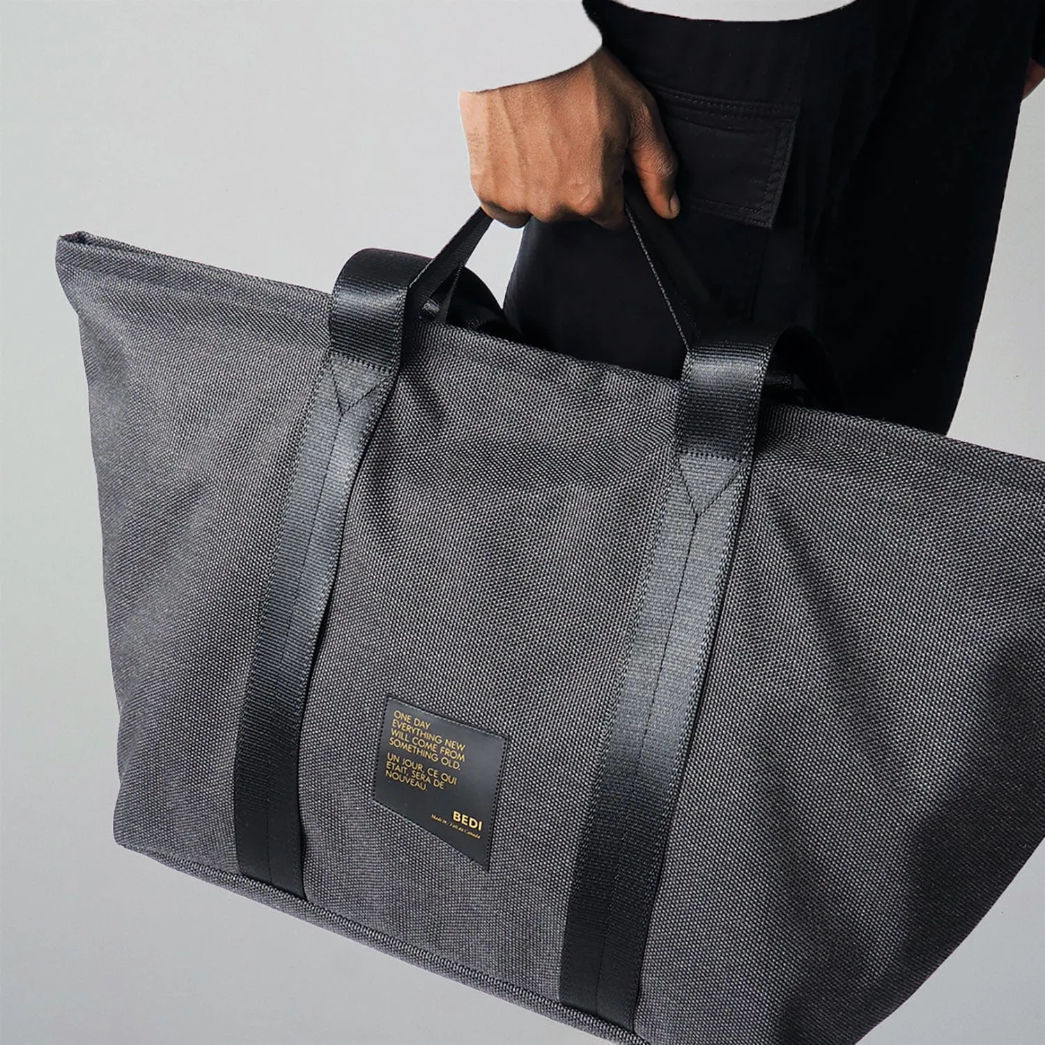 Shoalts Weather-Resistant Twill Vegan Weekender | Multiple Colours