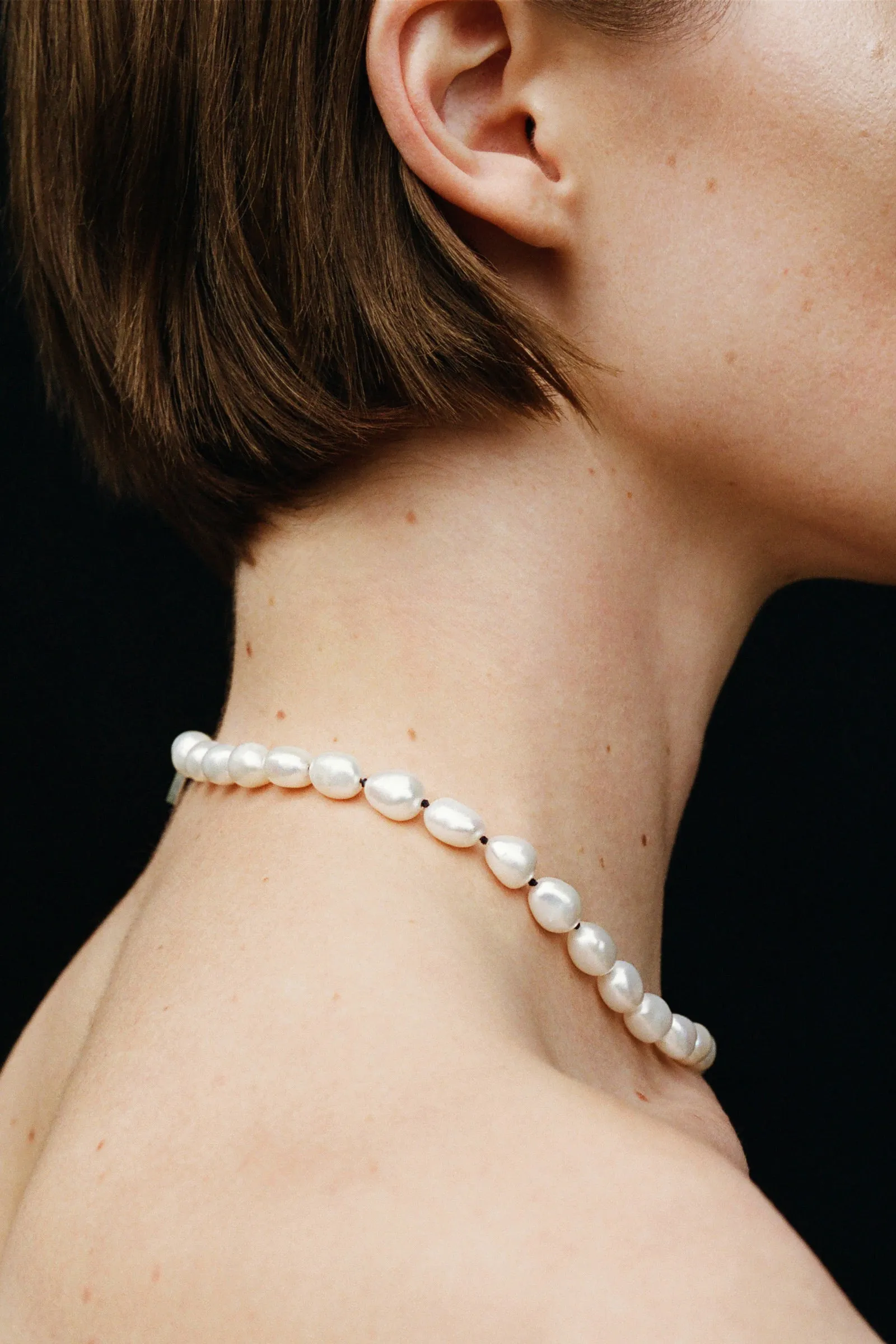 SIMPLE BAROQUE PEARL COLLAR