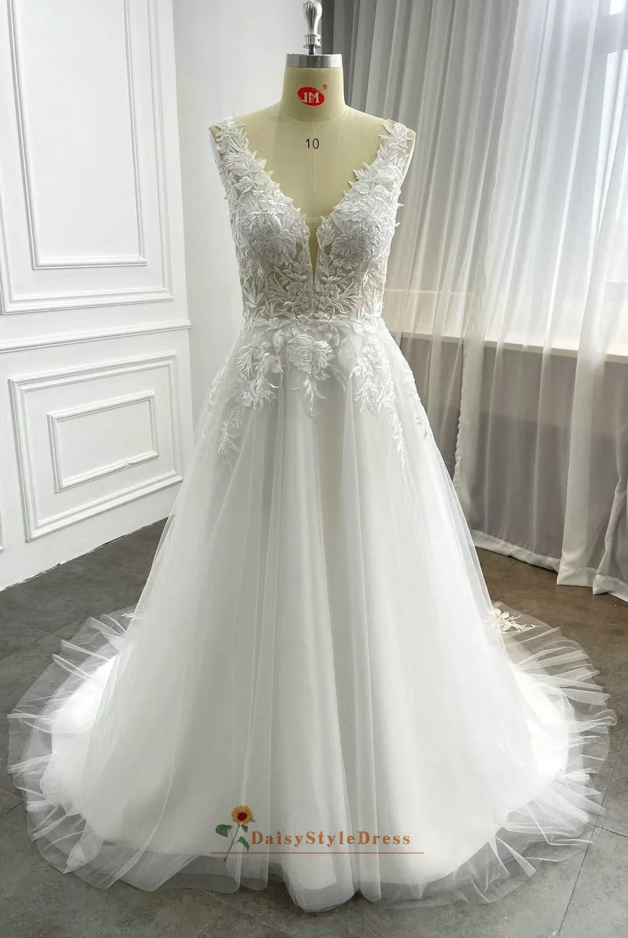 Simple Plus Size Sheer Lace Wedding Dress