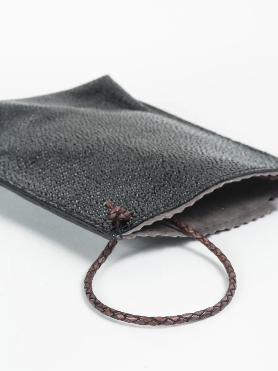 stingray cell pouch