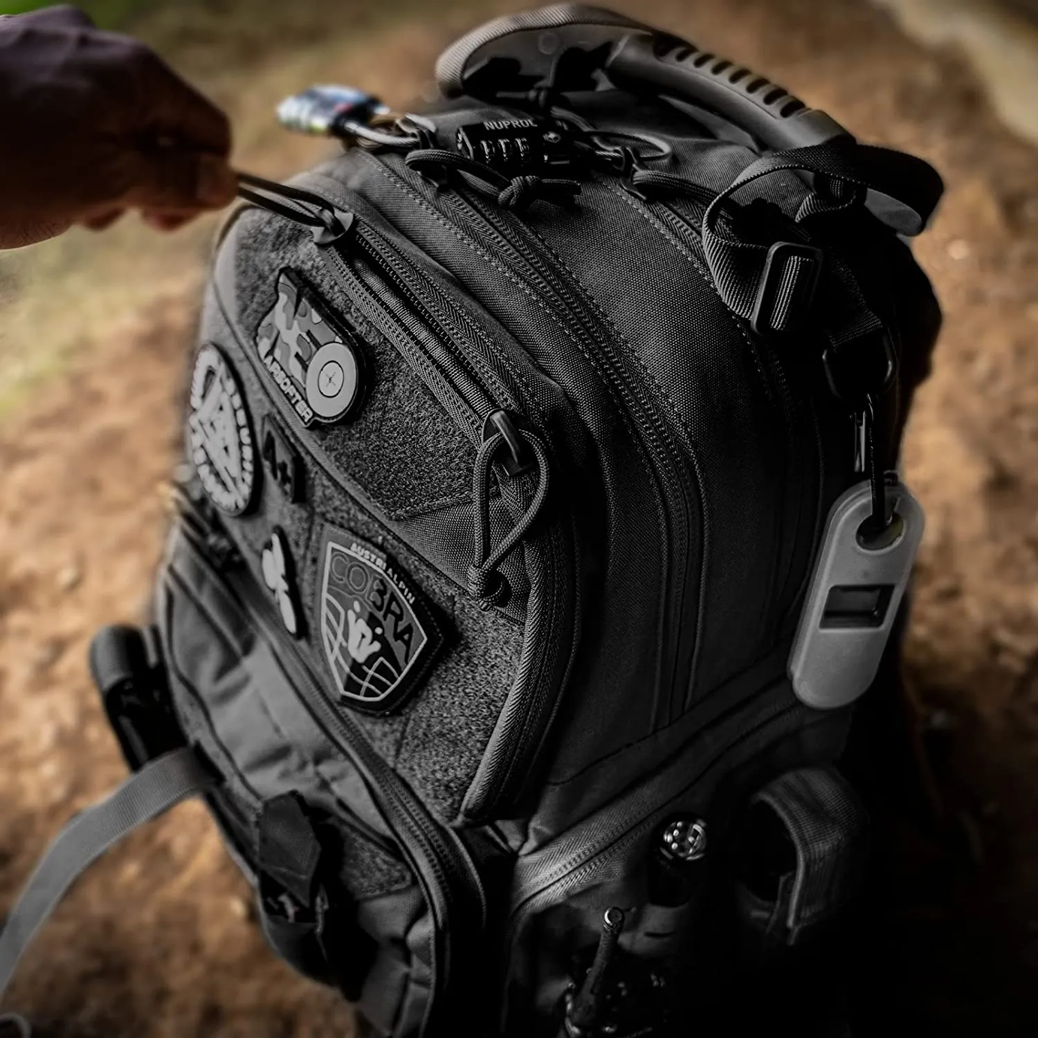 Tactical Range Backpack Bag, VOTAGOO Range Activity Bag For Handguns And Ammo, 3 Pistol Carrying Case For Hunting Shooting