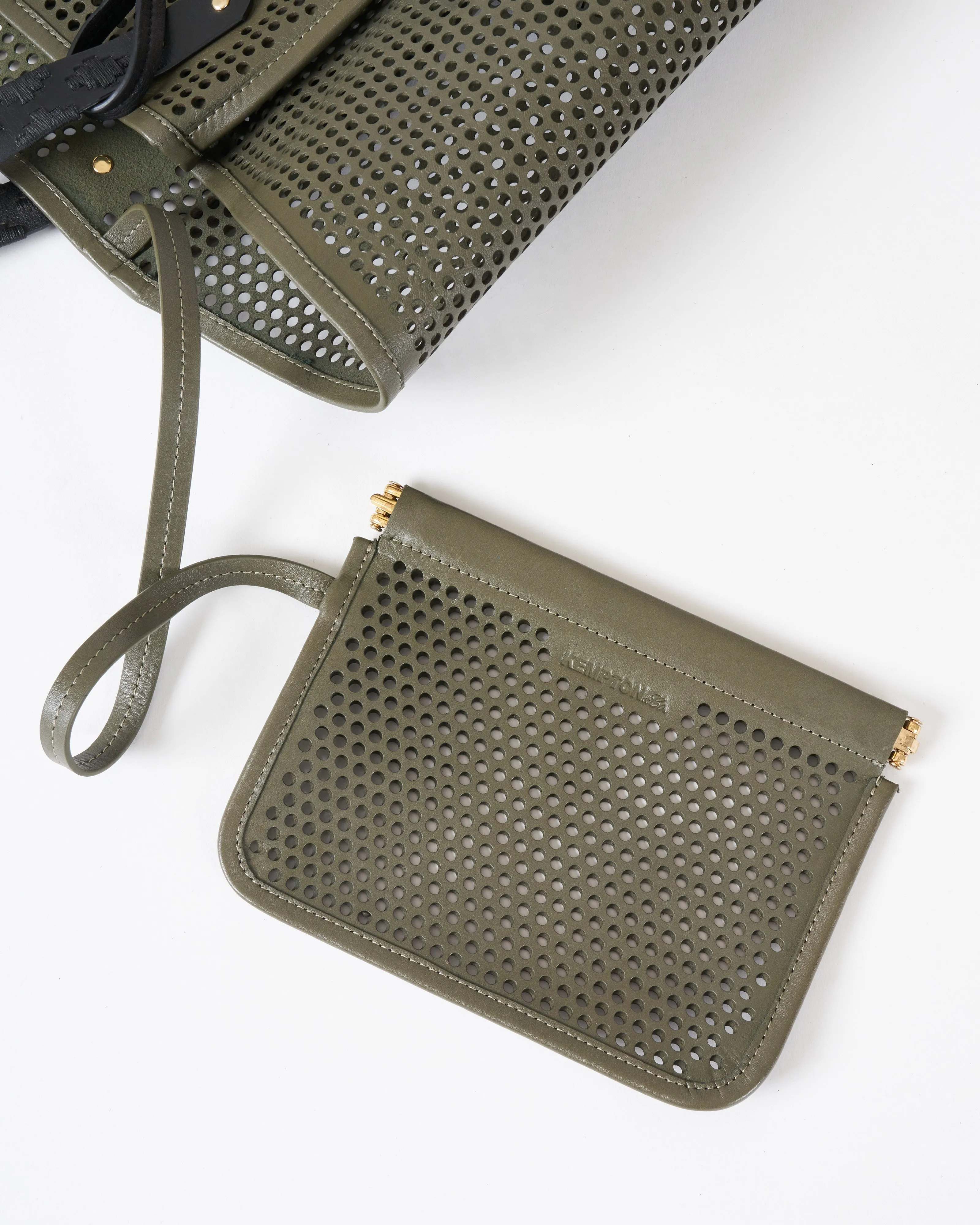 taunton tote
