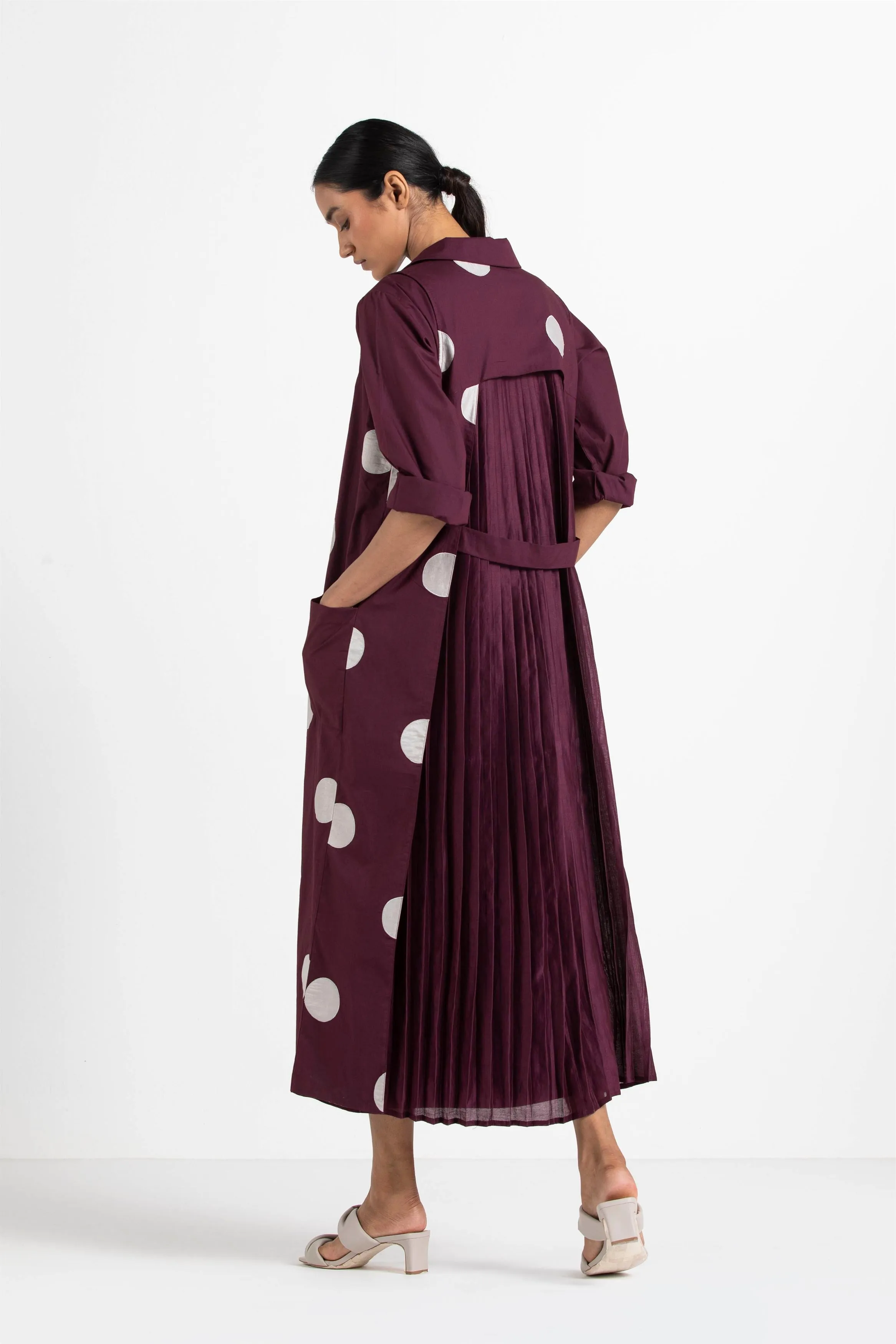 THREE   -   Back Pleat U-Shaped Jacket Co Ord