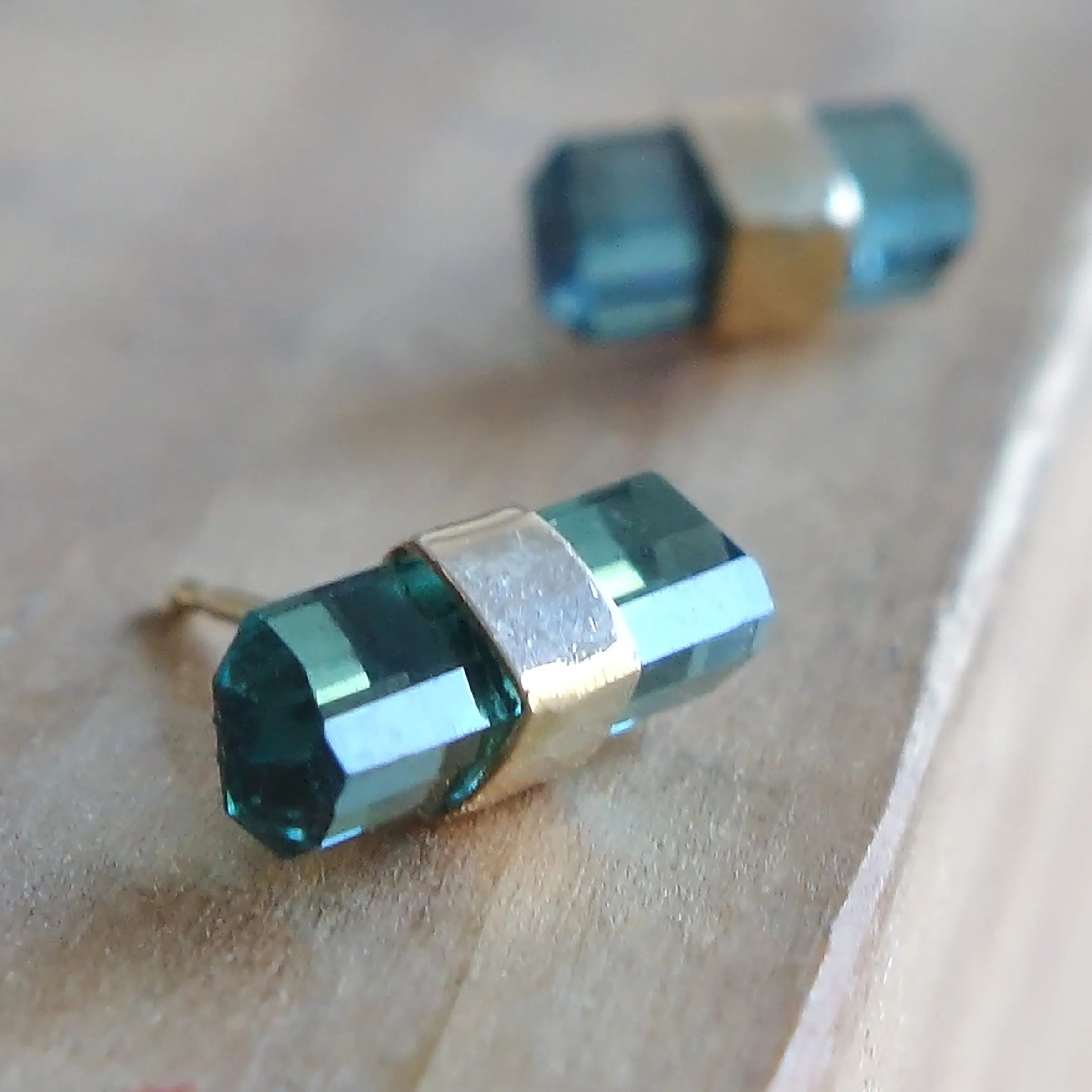 Tourmaline and gold post