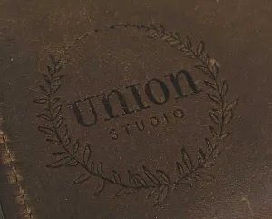 Union Studios Clutch