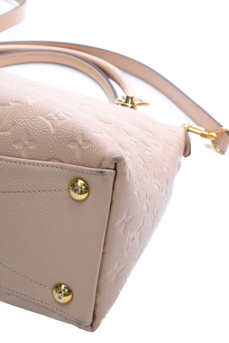 V MM Tote Bag