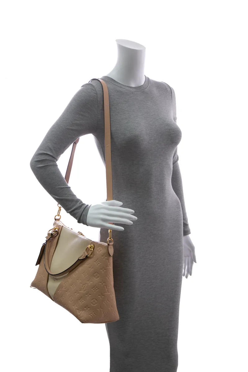 V MM Tote Bag
