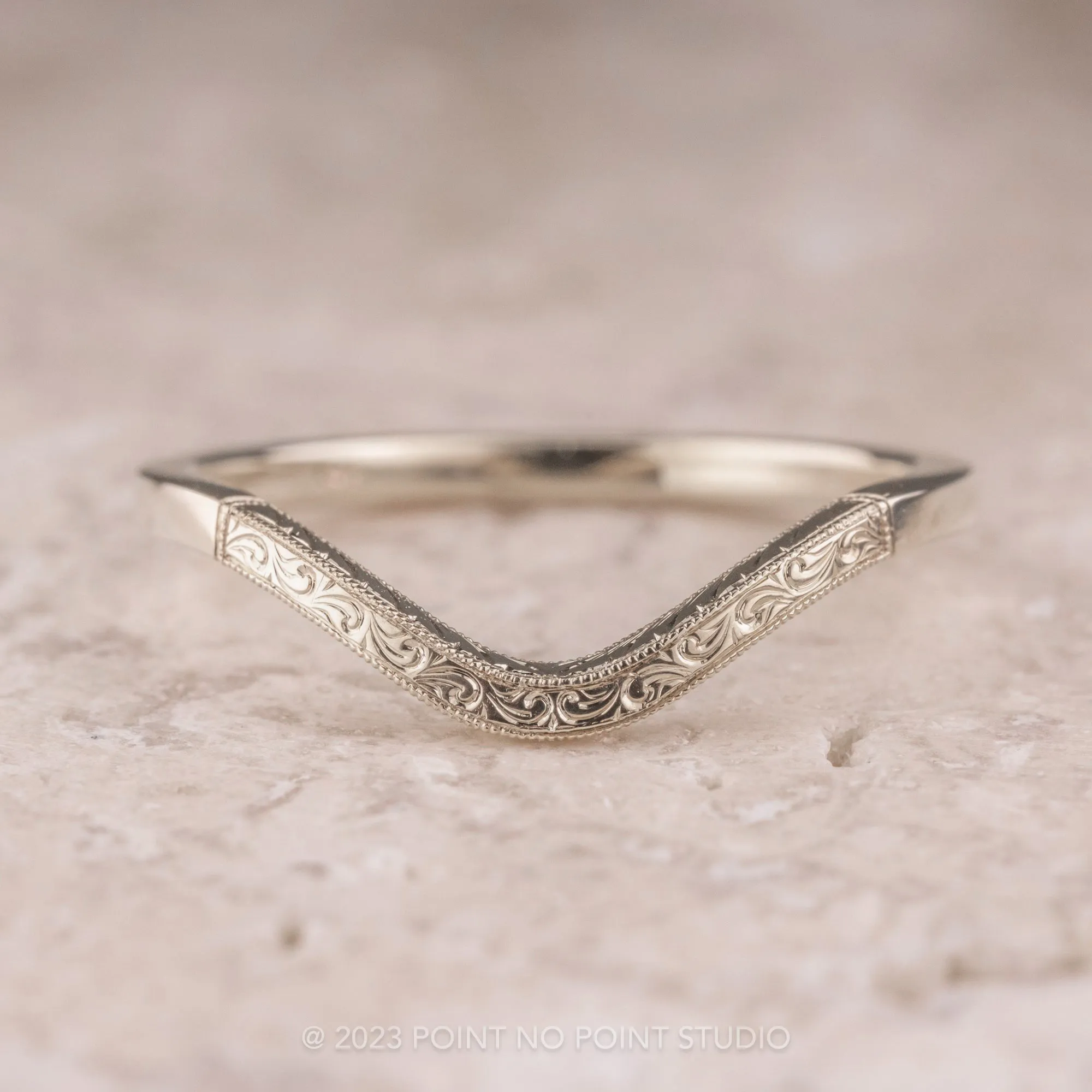 Vintage Classic Contour Wedding Band, Platinum