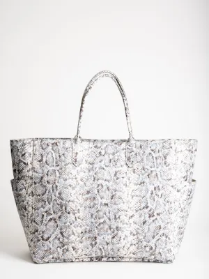 xl pocket tote - pasminia snakeprint